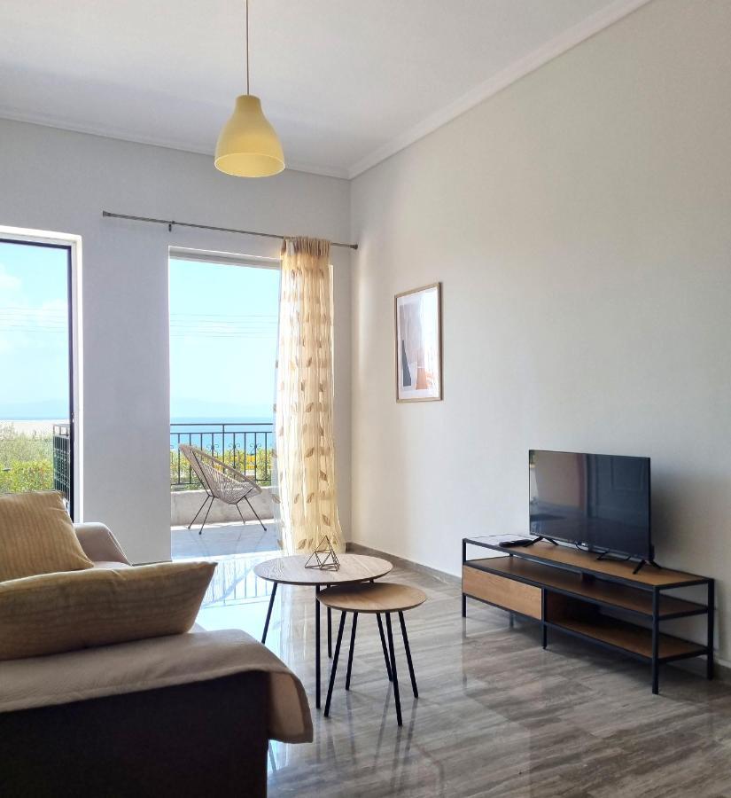 Almyros Aktis Seaview Apartment Каламата Экстерьер фото