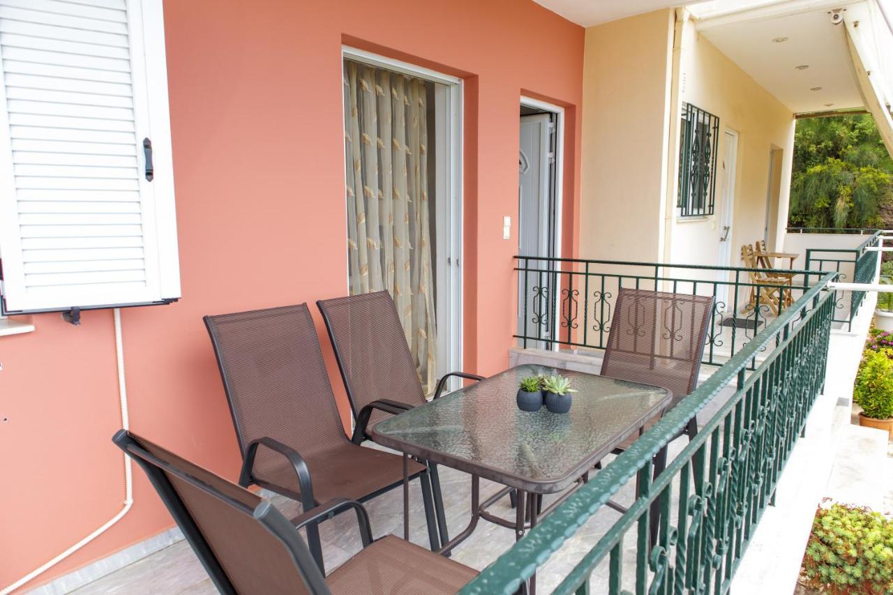 Almyros Aktis Seaview Apartment Каламата Экстерьер фото
